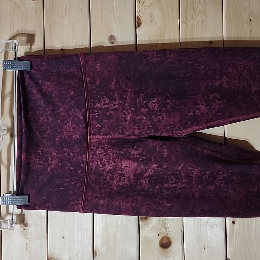 FLEO Pink Marbled Leggings Size Small